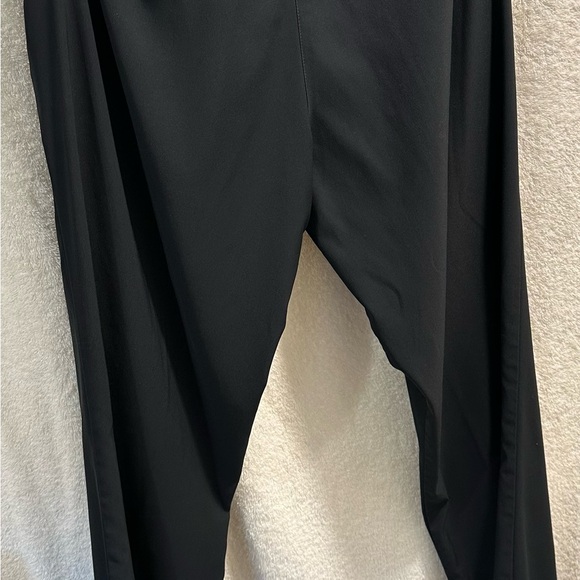 Nike Women's Black Golf Pants - Picture 3 of 4